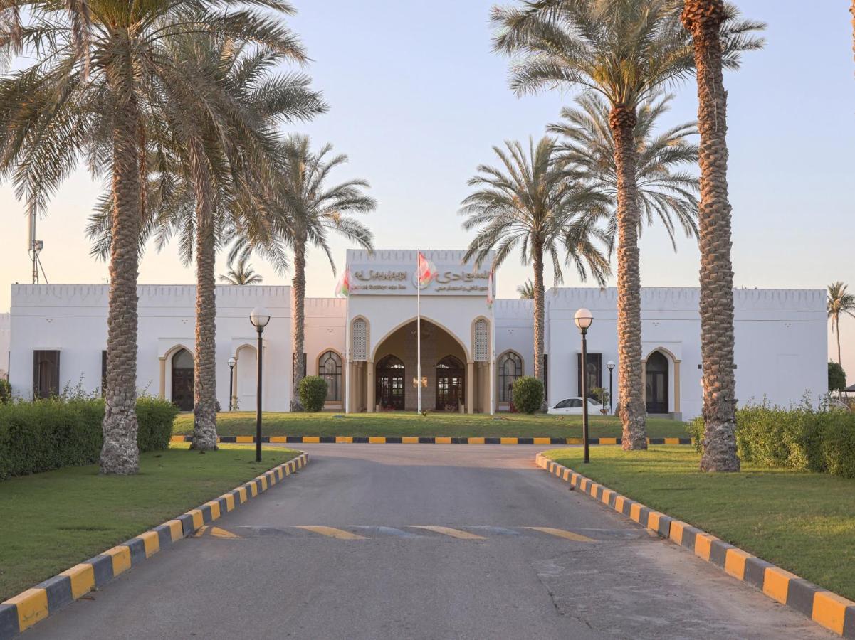 Capital O133 Al Sawadi Beach Resort & Spa バルカ エクステリア 写真
