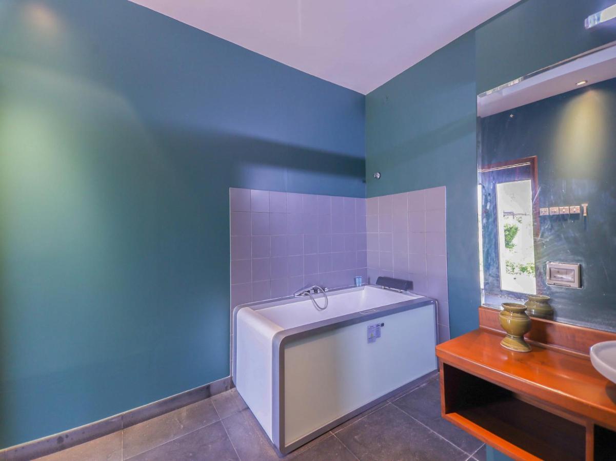 Capital O133 Al Sawadi Beach Resort & Spa バルカ エクステリア 写真