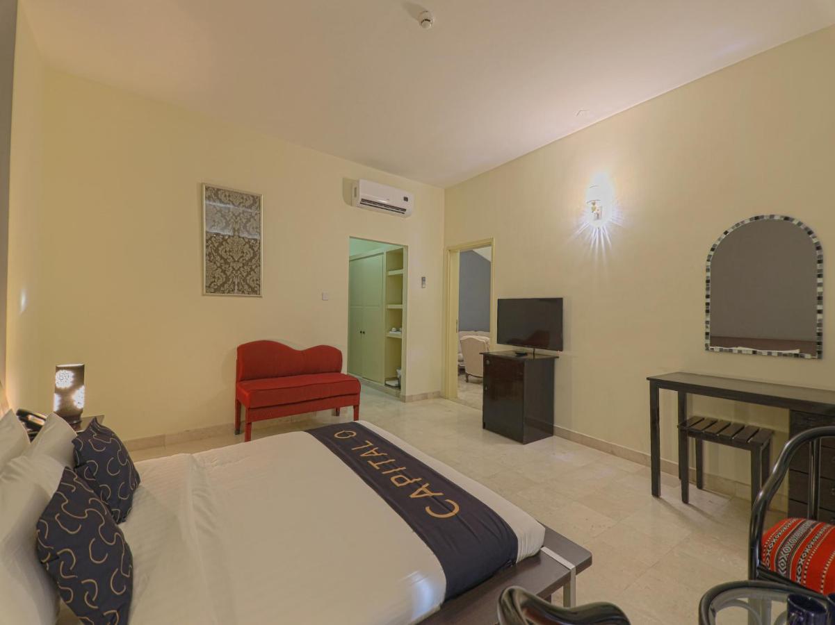 Capital O133 Al Sawadi Beach Resort & Spa バルカ エクステリア 写真