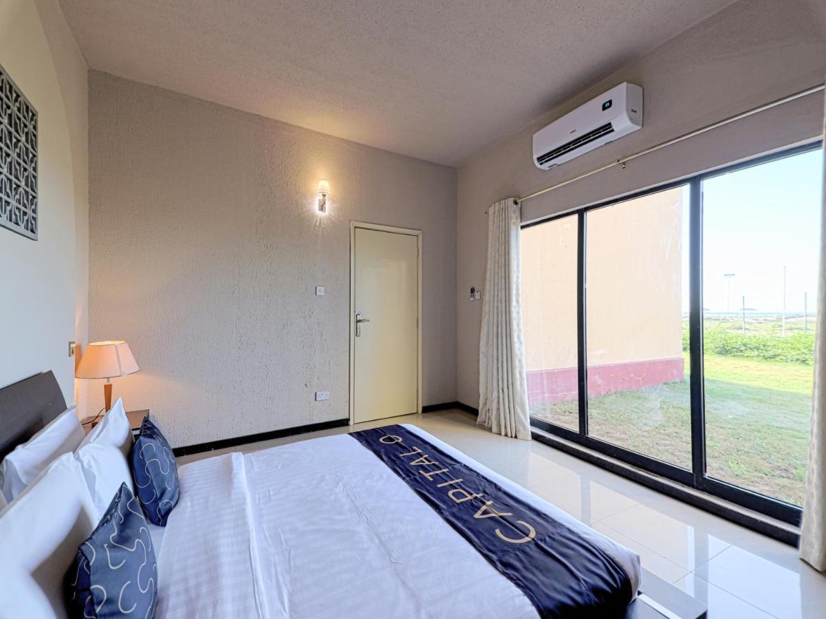 Capital O133 Al Sawadi Beach Resort & Spa バルカ エクステリア 写真