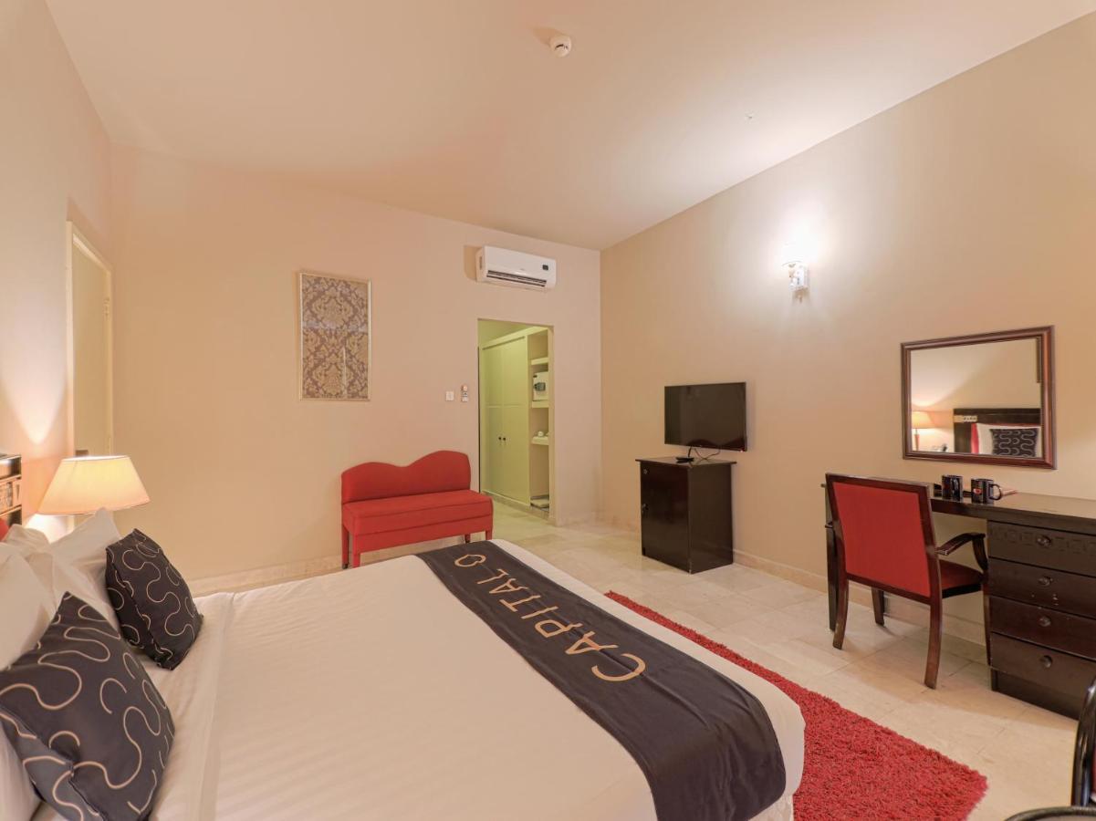 Capital O133 Al Sawadi Beach Resort & Spa バルカ エクステリア 写真